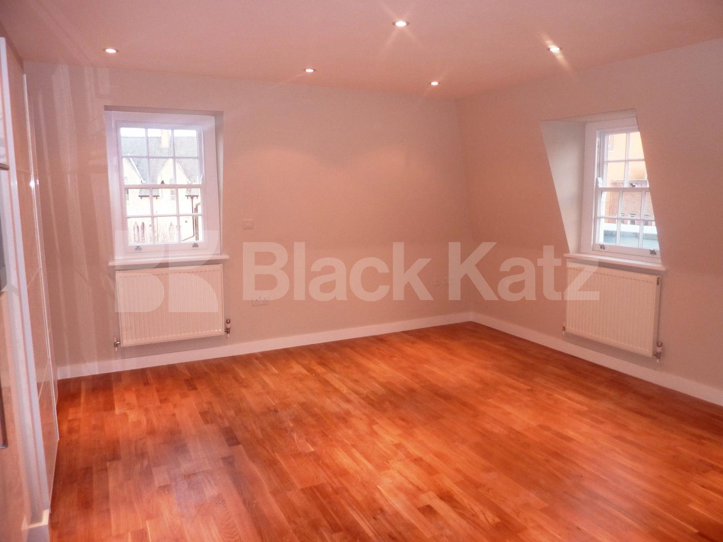 			INCLUSIVE OF COUNCIL TAX & WATER RATES!, Studio Apartment, 1 bath, 1 reception Flat			 Lisson Grove, MARYLEBONE